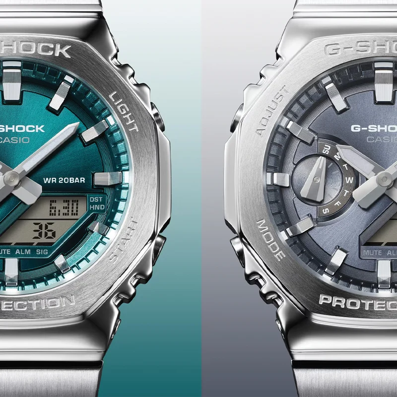 GM2110D-8A 44.4mm - Slate-Grey on Bracelet