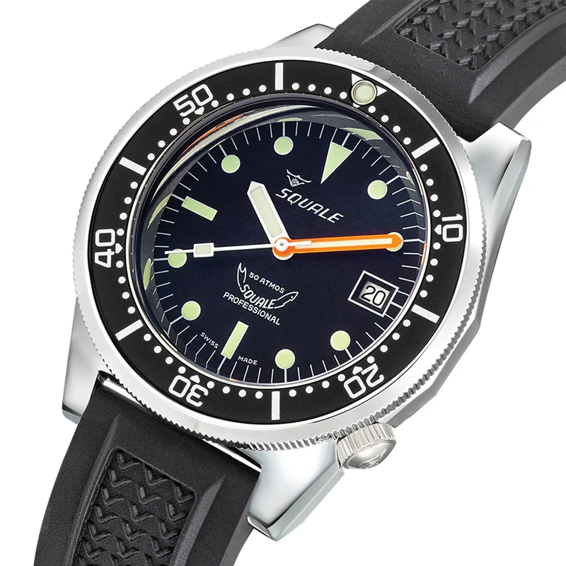 1521 Classic 42mm - Black on Rubber Strap