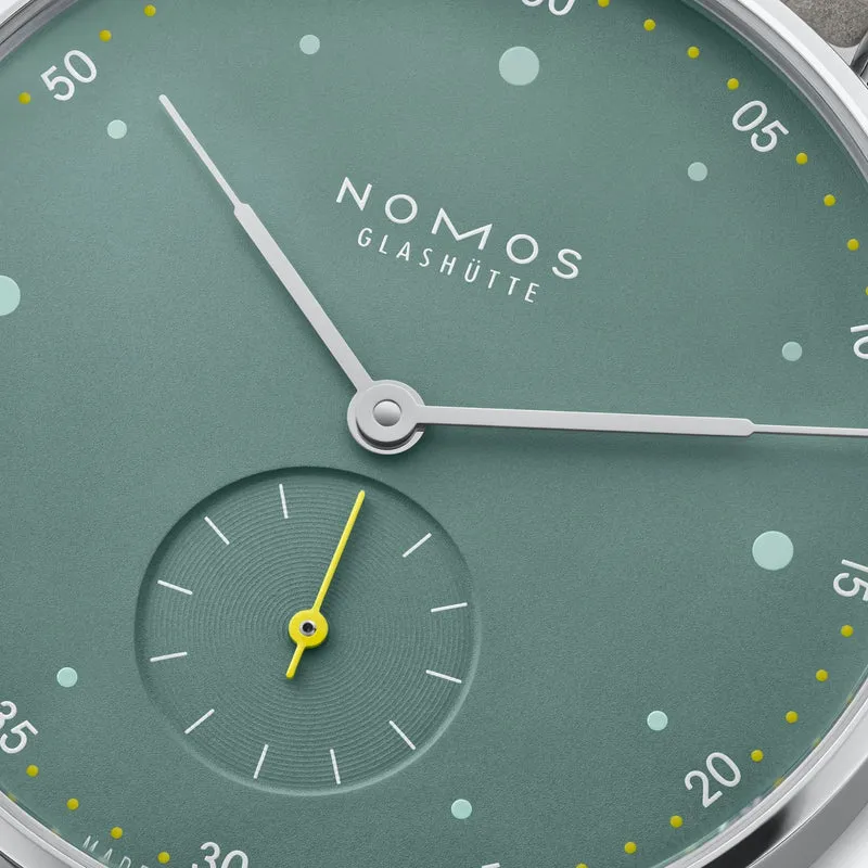 Metro Sapphire Back 33m - Sage Green on Strap
