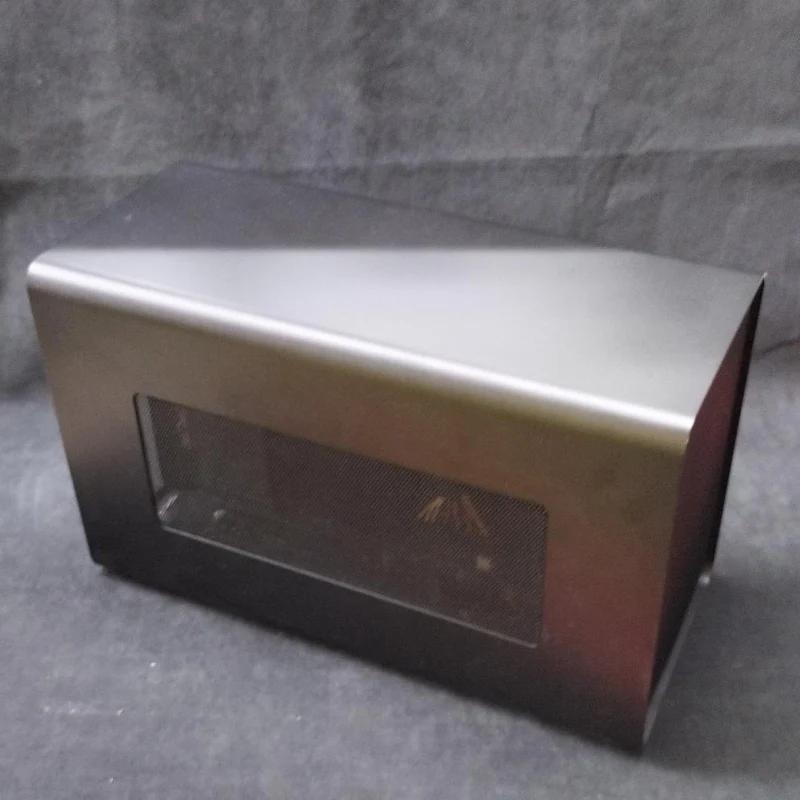 [SCHROTT] RAZER Externe GPU-Box Core X Chroma RC21-0143