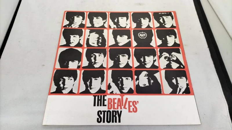 APPLE Record The Beatles / The Beatles Story