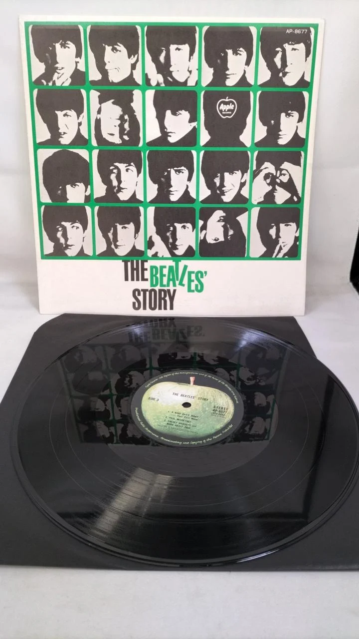 APPLE Record The Beatles / The Beatles Story