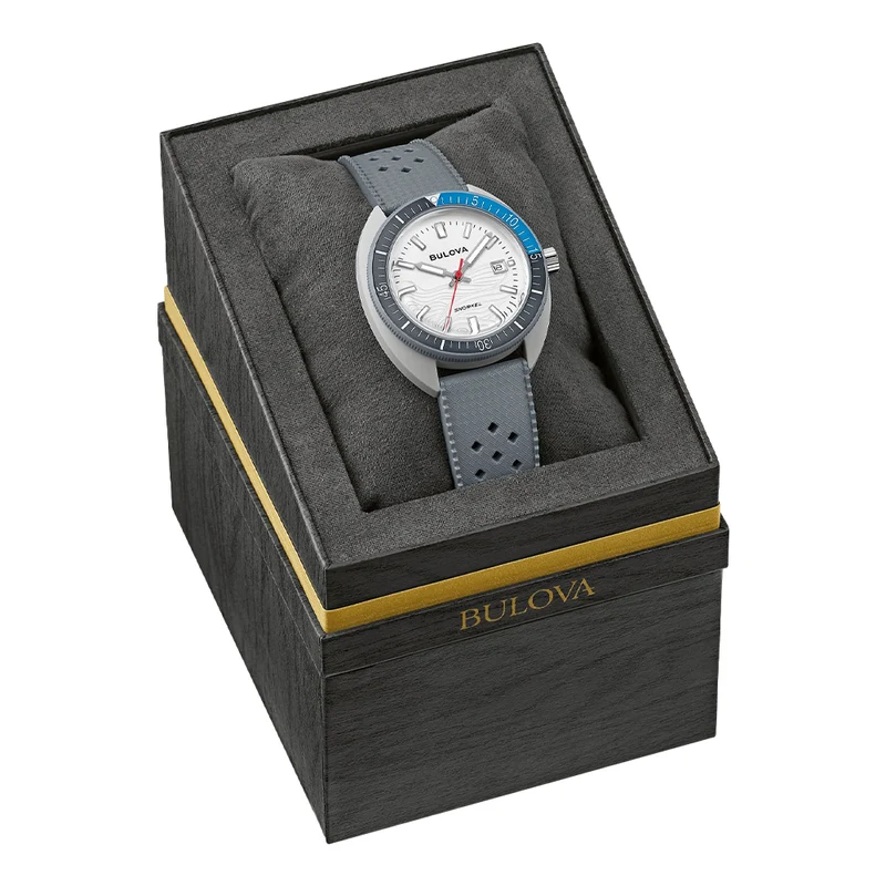 Snorkel Great White Shark 41mm - White on Rubber Strap
