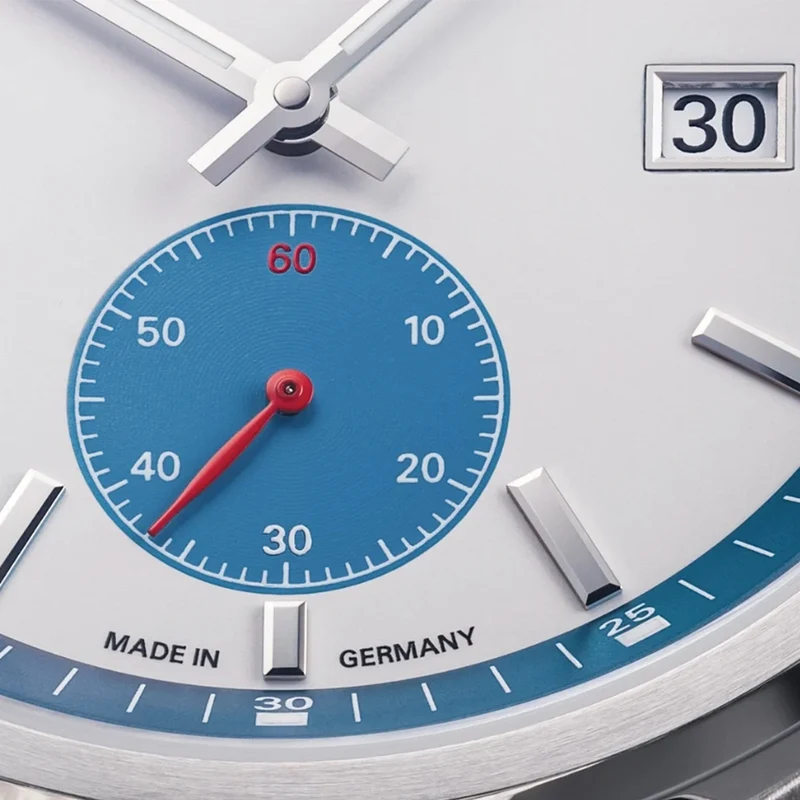 29er Big Small Seconds Automatic 42.4mm - White on Bracelet
