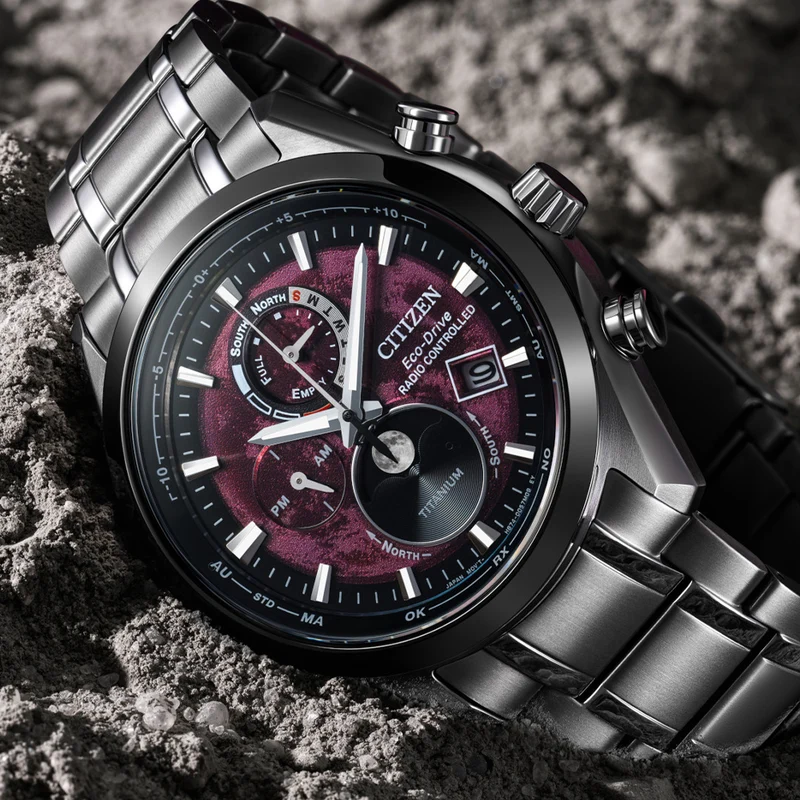 Tsuki-yomi A-T Sport Luxury H874 Eco-Drive 43mm - Red on Bracelet