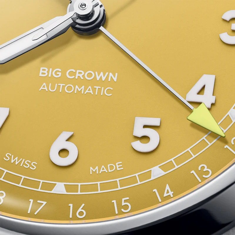 Big Crown Pointer Date 40mm - Yellow on Bracelet