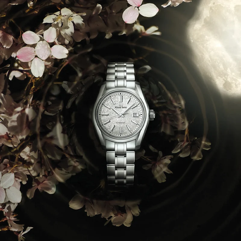 STGK033 Ladies Heritage Automatic 30mm - Champagne Gold on Bracelet