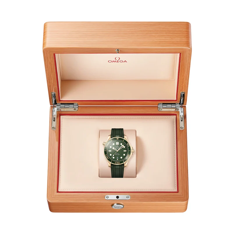 Seamaster Diver 300M Moonshine™ Gold 42mm - Green on Rubber Strap
