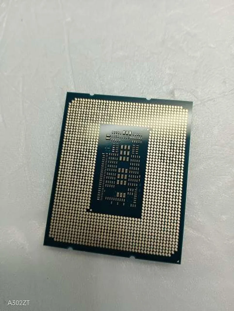 Intel Core i7-12700F