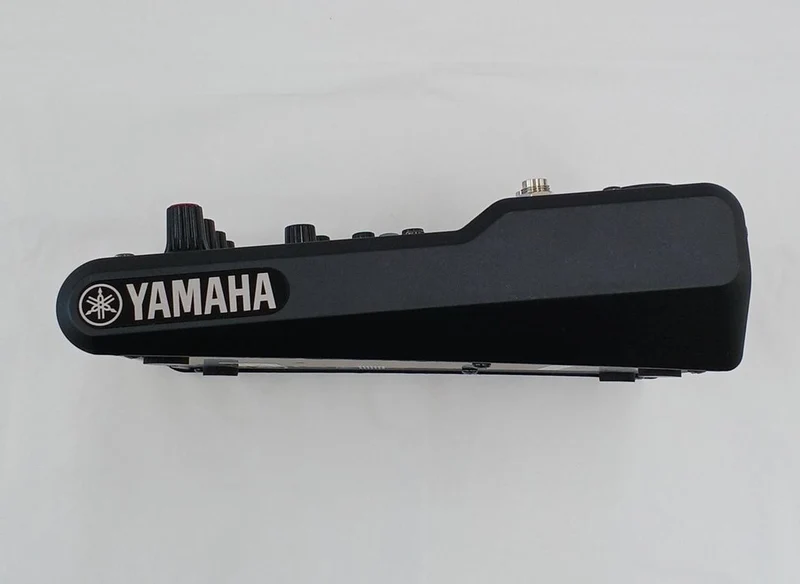 YAMAHA Mixer MG06