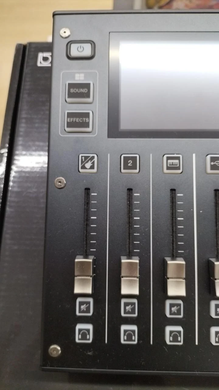 BOSS Streaming Mixer GCS-5