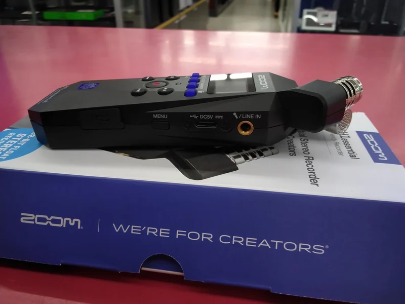 ZOOM Recorder H1 ESSENTIAL