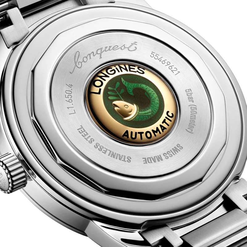 Conquest Heritage 40mm - Silver on Bracelet