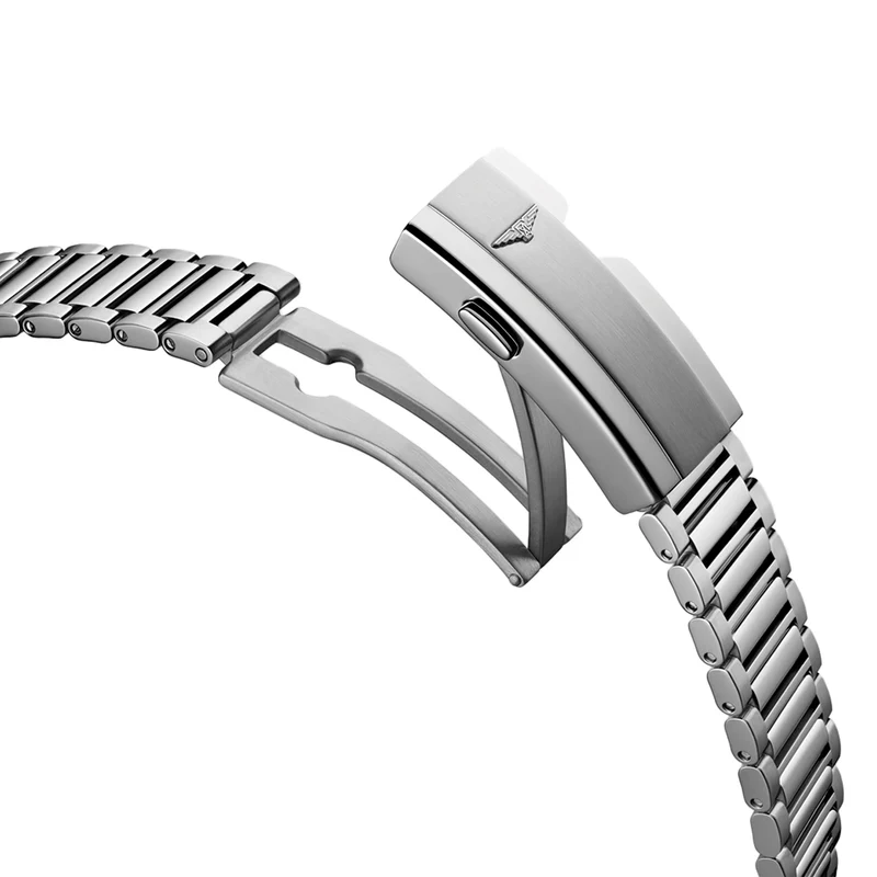 Conquest Heritage 40mm - Silver on Bracelet