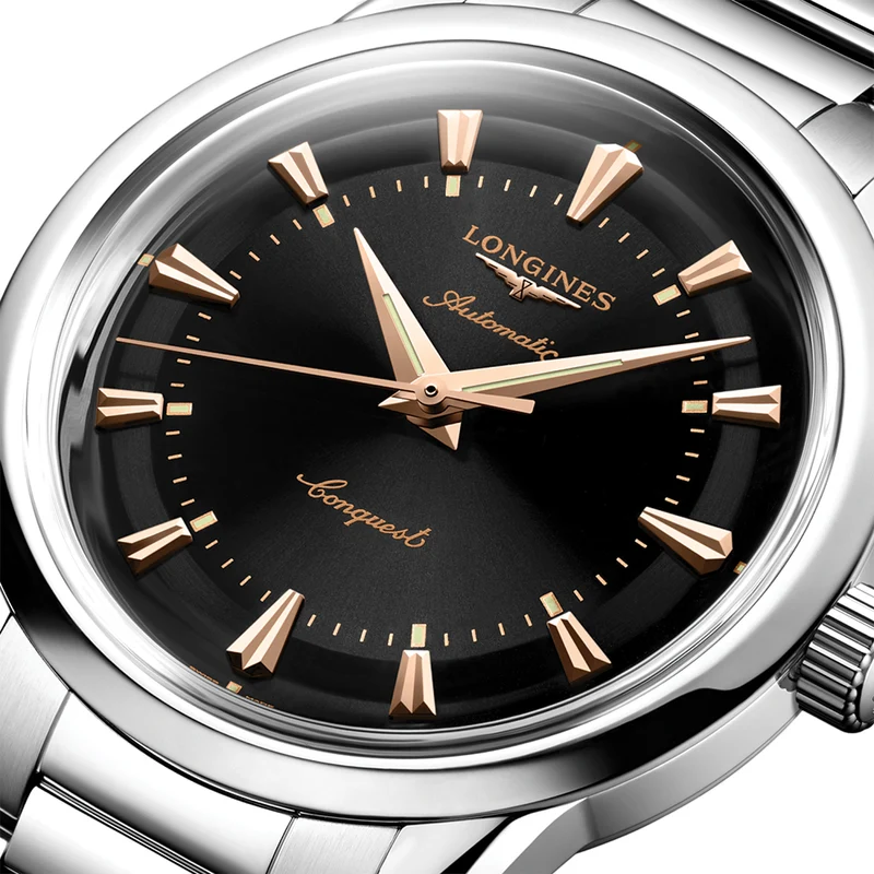 Conquest Heritage 38mm - Black on Bracelet