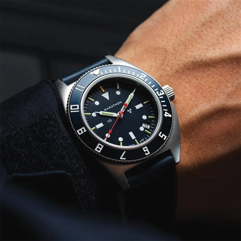 SSNAV-D Quartz Limited Edition "Blue Yonder" 41mm - Blue on Rubber Strap