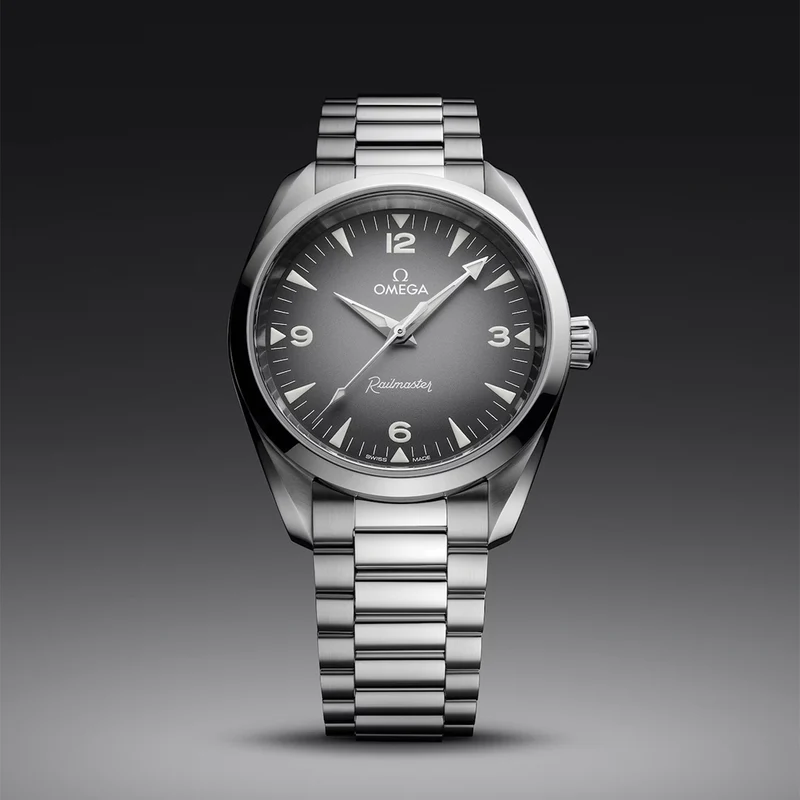 Seamaster Railmaster 38mm - Grey on Bracelet