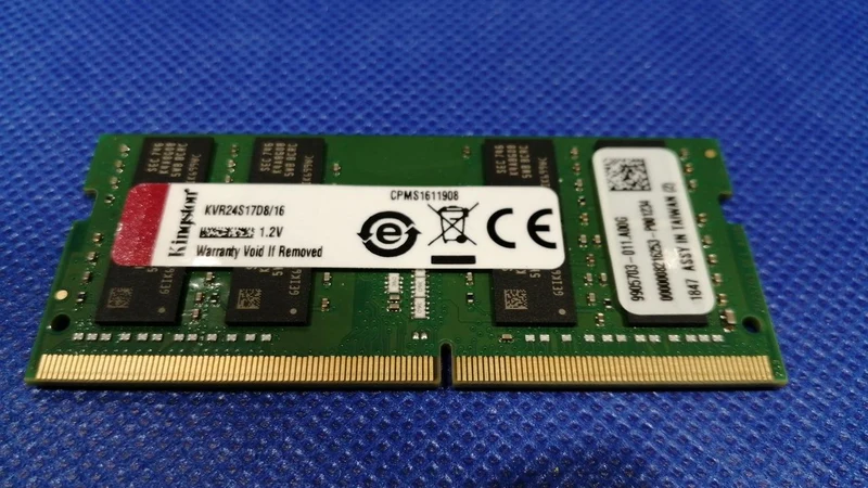 KINGSTON DDR4-Speicher KVR26S19D8/16