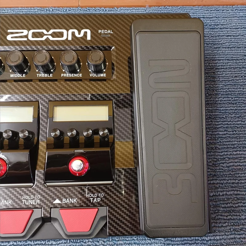 ZOOM Multi-Effekte G11