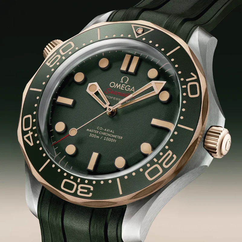 Seamaster Diver 300M Titanium and Bronze Gold 42mm - Green on Rubber Strap