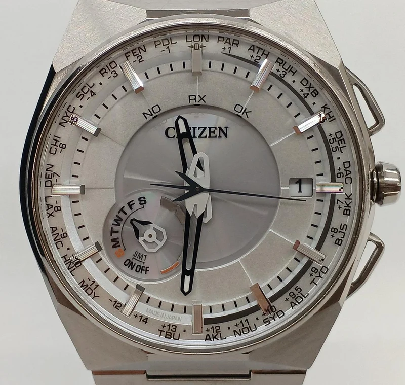 CITIZEN Solar-Funkuhr F100-T021085
