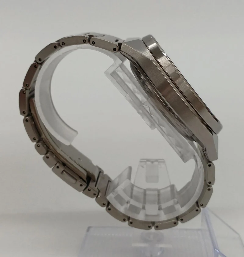 CITIZEN Solar-Funkuhr F100-T021085