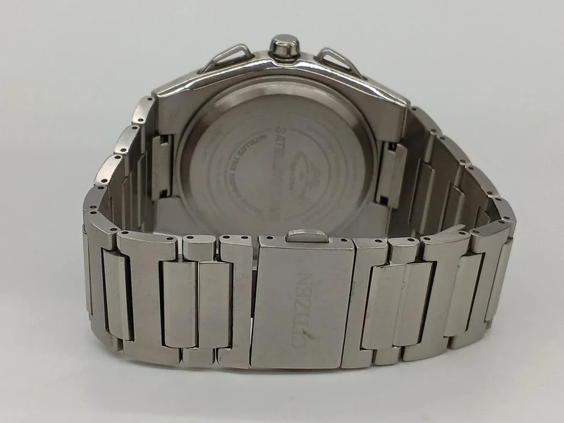 CITIZEN Solar-Funkuhr F100-T021085