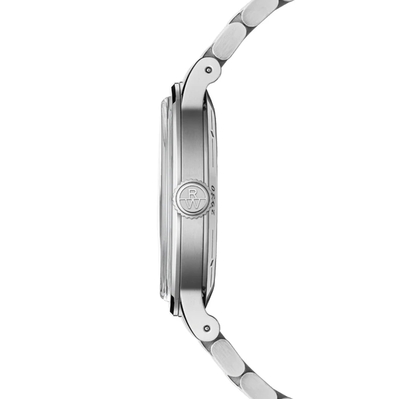 Millesime Men's Automatic Small Seconds Sector Dial 39.5mm - Green on Bracelet
