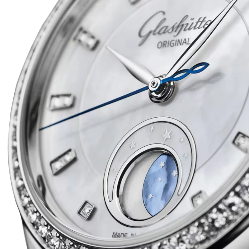 Serenade Luna Diamond Automatic 32.5mm - White, Mother-of-Pearl on Leather Strap