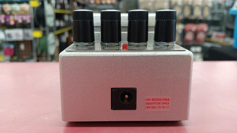 BOSS Effektpedal FB-2