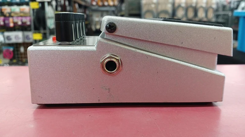 BOSS Effektpedal FB-2