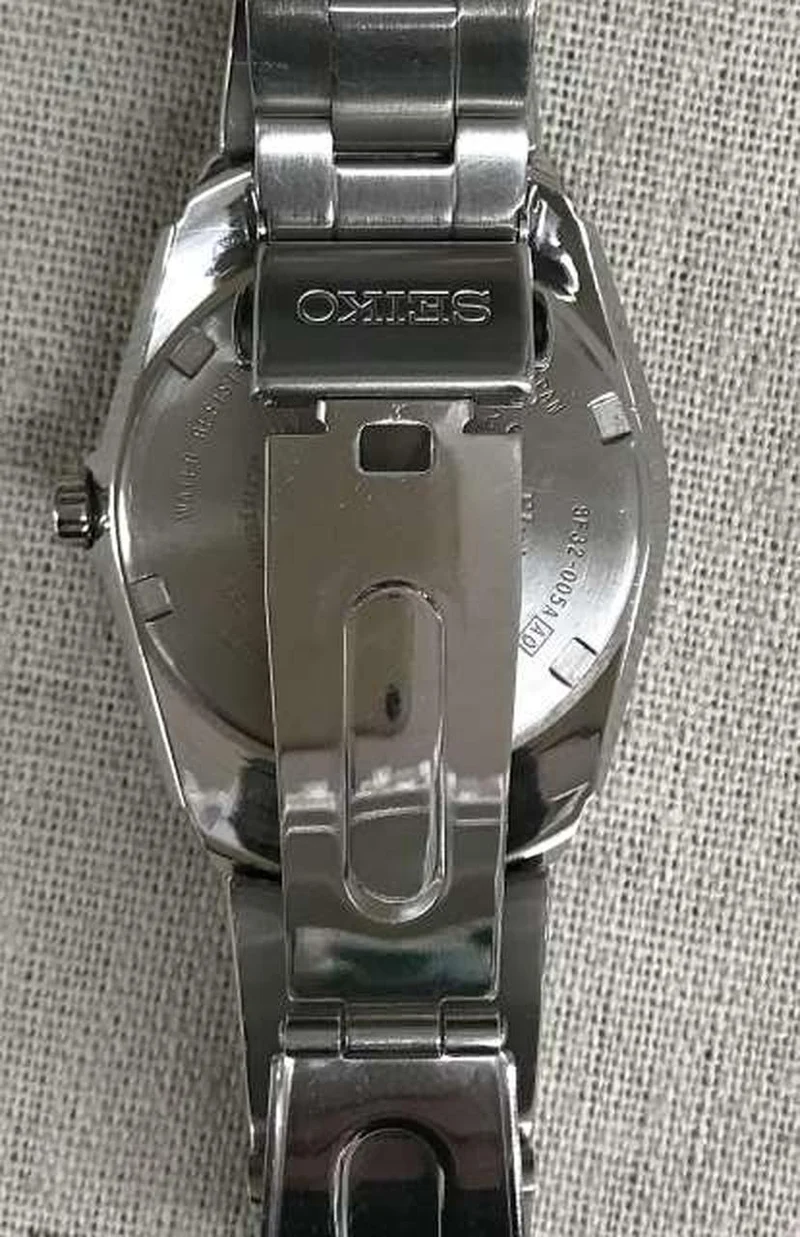 SEIKO (Delikatware) Quarzarmbanduhr 8F32-005A