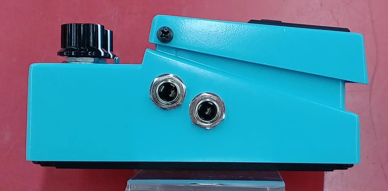 BOSE Chorus CE-2W