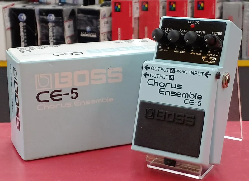 BOSS Chorus CE-5