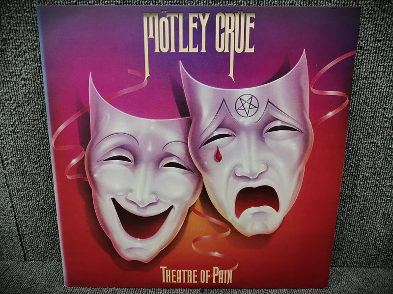 ELEKTRA Vinyl-Schallplatte MOTLEY CRUE / THEATER OF PAIN