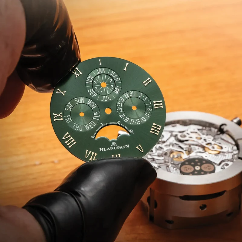 Villeret Perpetual Calendar Red Gold 40.3mm - Green on Leather Strap