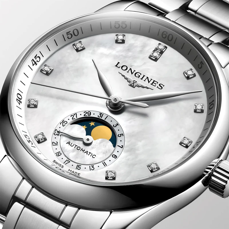 Master Collection Moonphase 34mm - White on Bracelet
