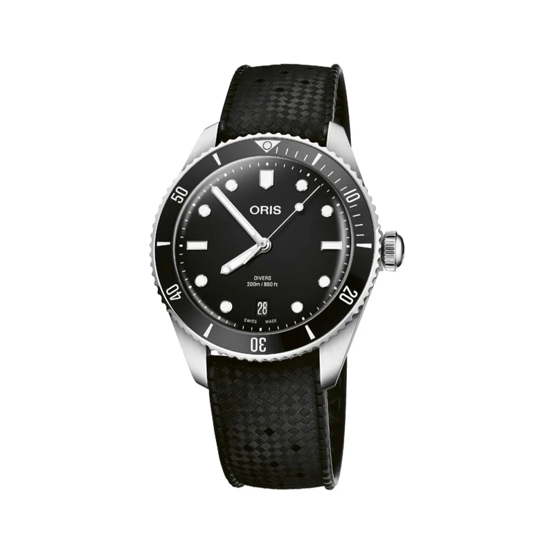 Divers Date 39mm - Black on Bracelet