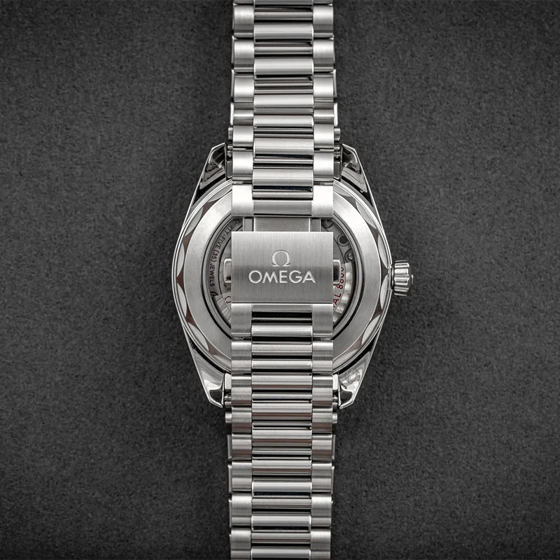 Seamaster Aqua Terra 150M 38mm - Lacquered Black on Bracelet
