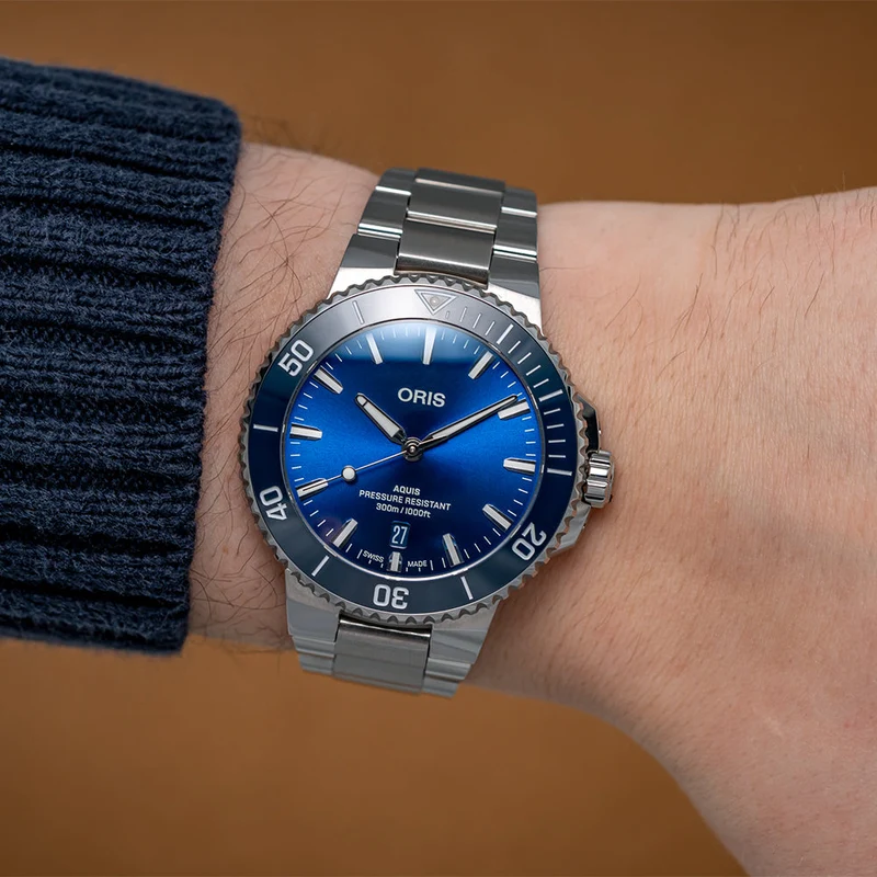 Aquis Date 2024 41.5mm - Blue on Bracelet
