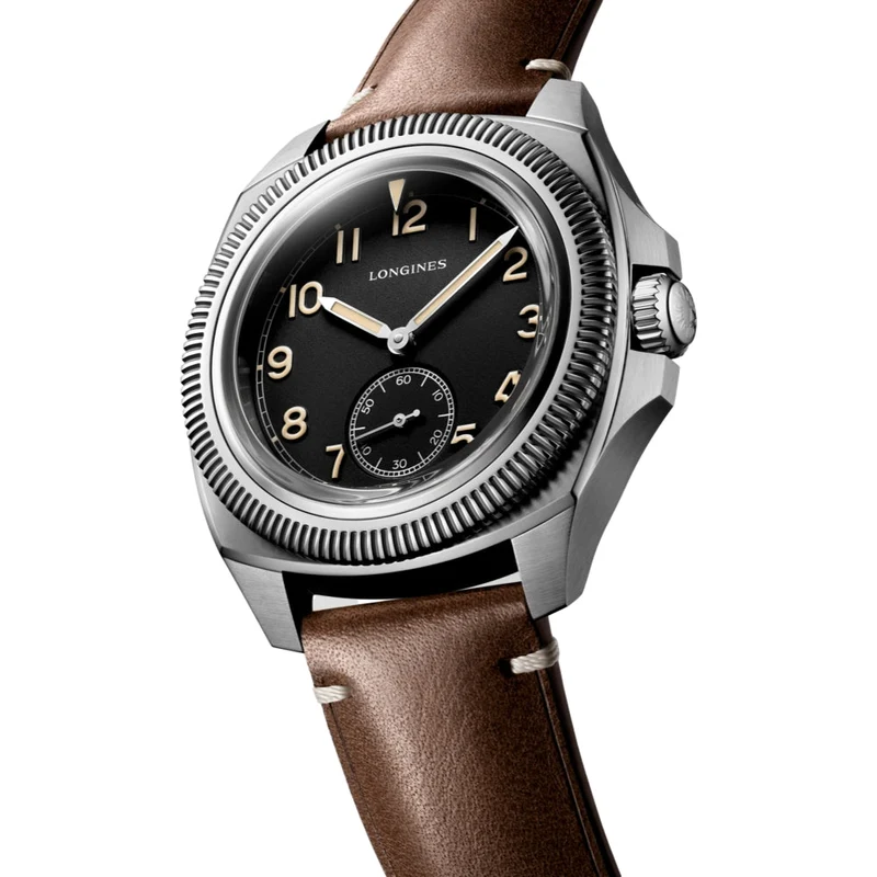 Pilot Majetek 43mm - Black on Leather Strap