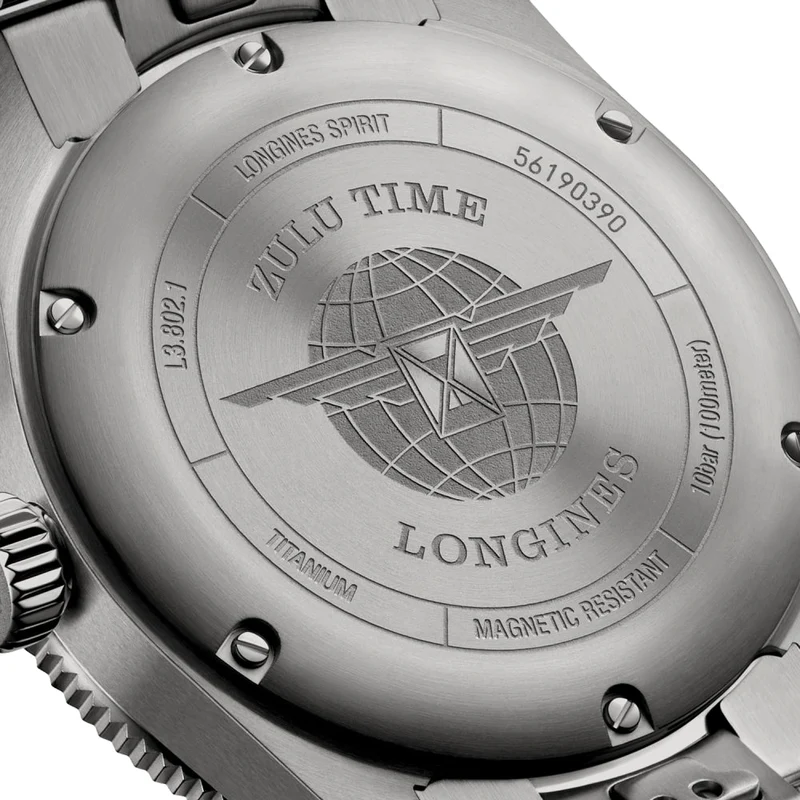 Spirit Zulu Time Titanium 39mm - Anthracite on Bracelet
