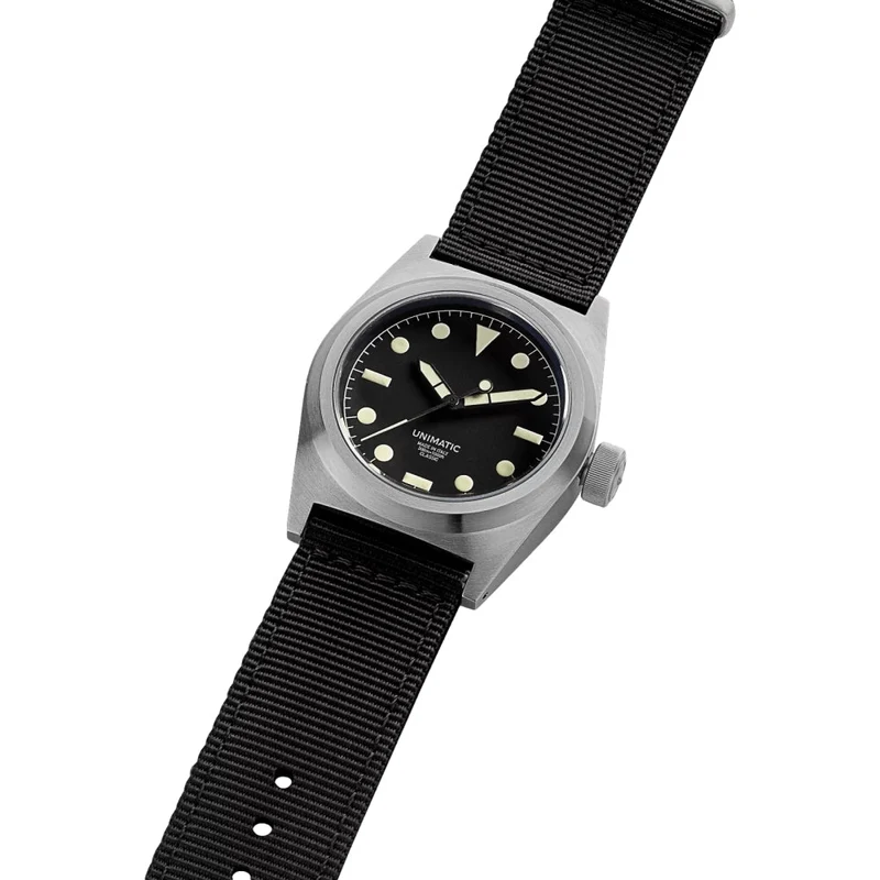 UC2 U2 Classic 38.5mm - Black on Fabric Strap
