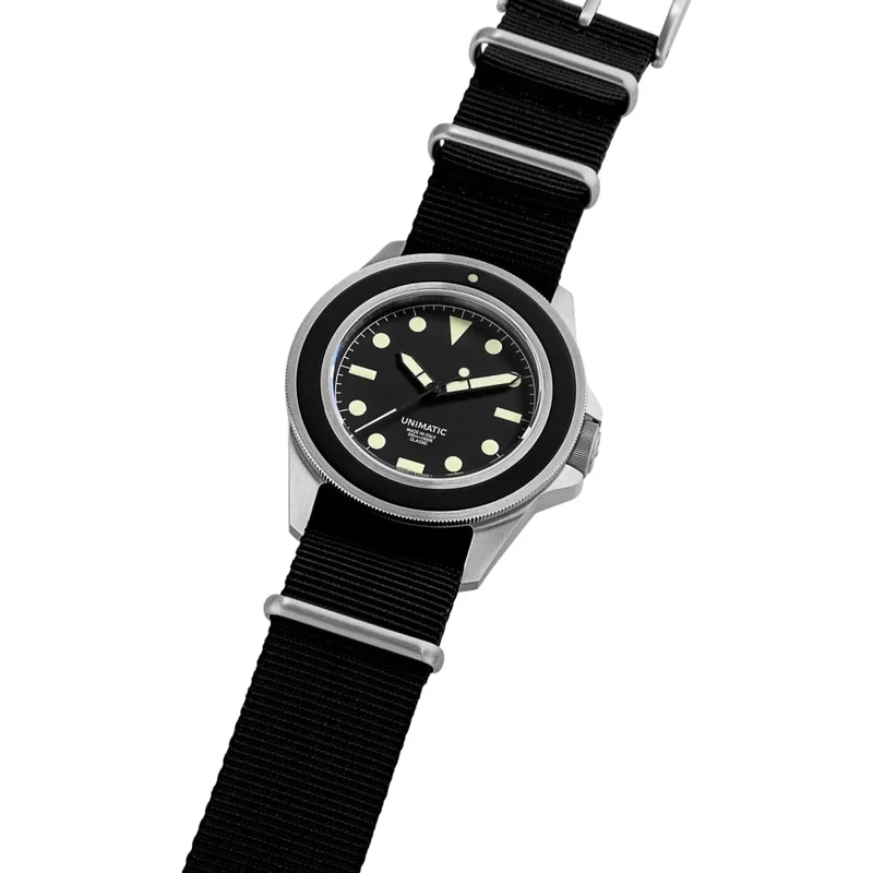 UC1 Modello Uno U1 Classic 40mm - Black on Fabric Strap