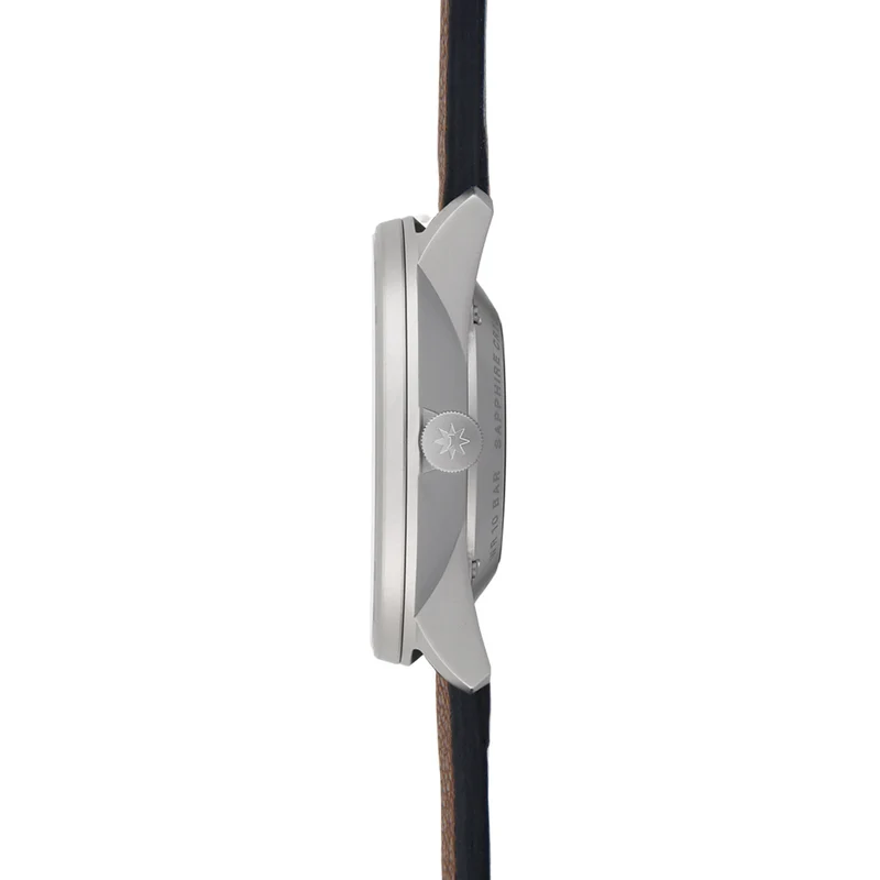 FORM A Titan 40mm - Black on Leather Strap