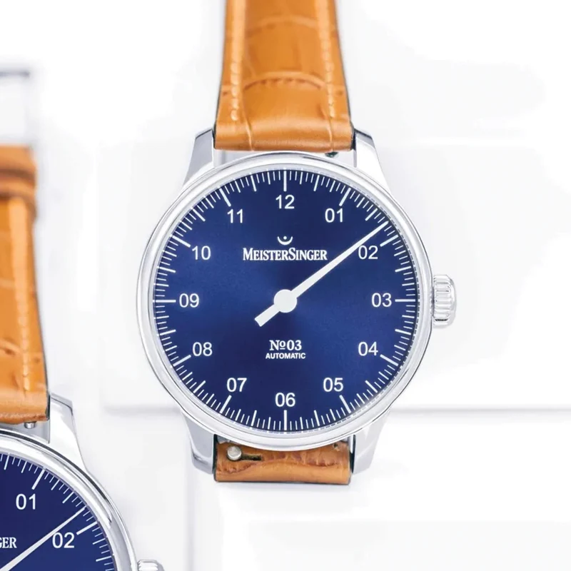 №03 38mm - Sunburst Blue on Leather Strap