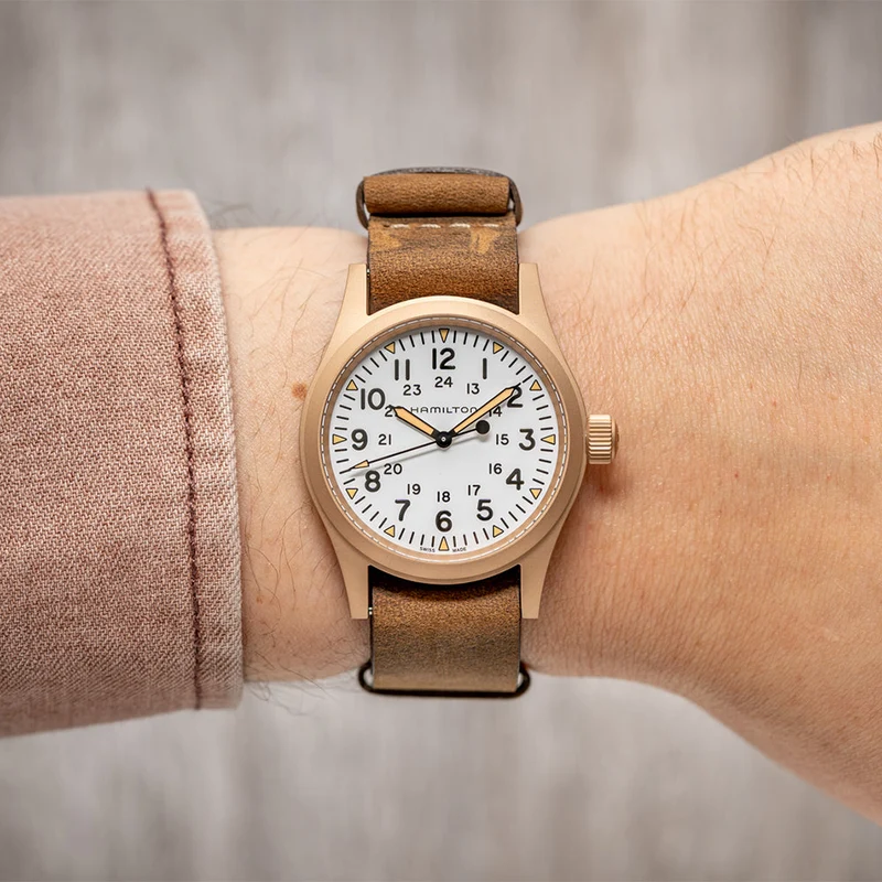 Khaki Field Mechanical Bronze 38mm - White on Leather Strap
