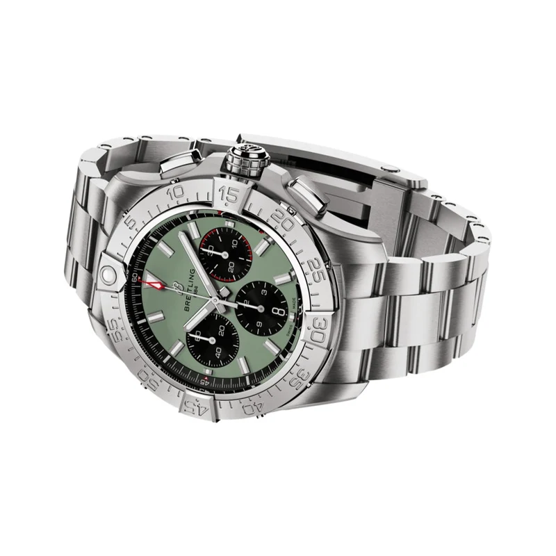 Avenger B01 Chronograph 44mm - Green on Bracelet