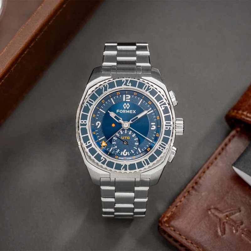 Stratos UTC Automatic 41mm - Blue on Bracelet