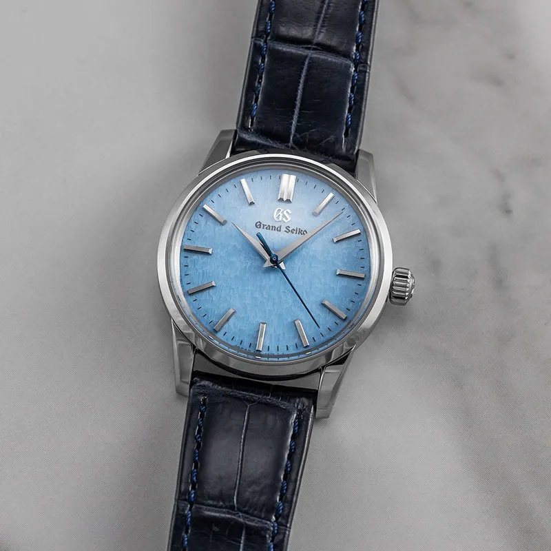 SBGX353 "Blue Snowflake" Elegance Quartz 34mm - Blue